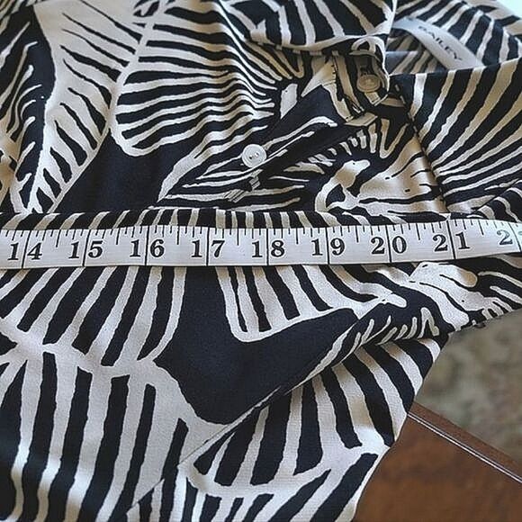 Vtg monochromatic tropical print long sleeve button up blouse - Picture 14 of 14